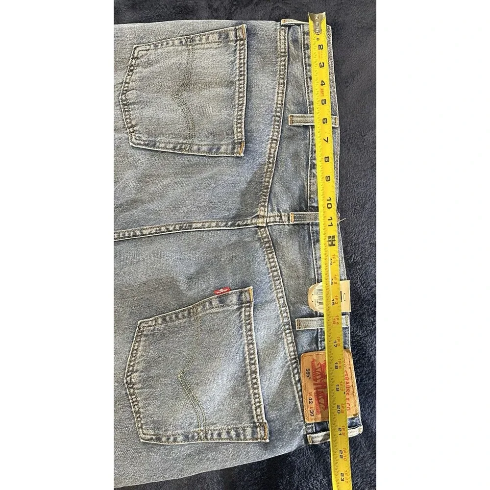 Levis size measurements